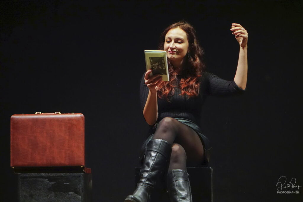 Alessia Pizzi legge Anne Sexton